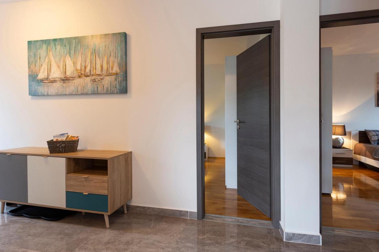 Apartmani Karoca 3 Pula Buitenkant foto