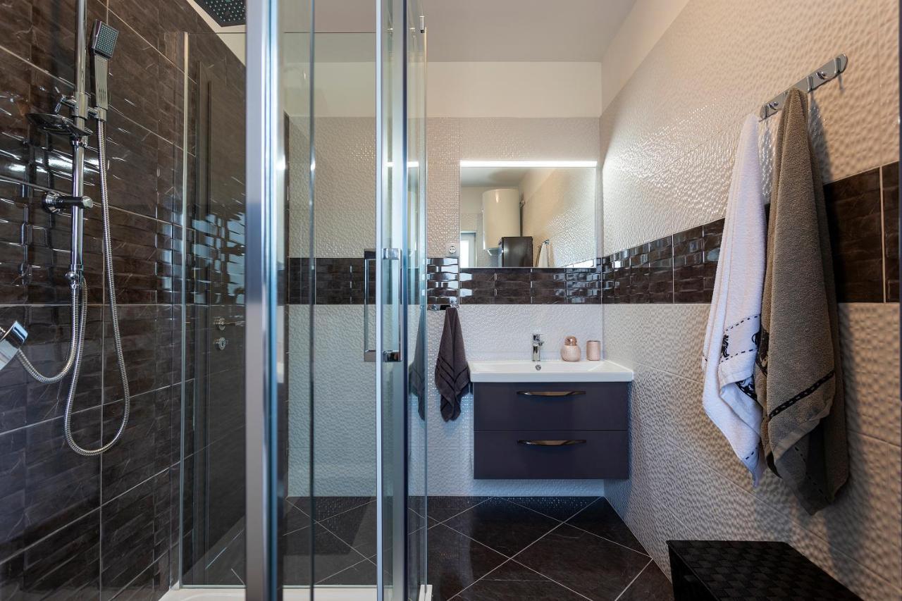 Apartmani Karoca 3 Pula Buitenkant foto