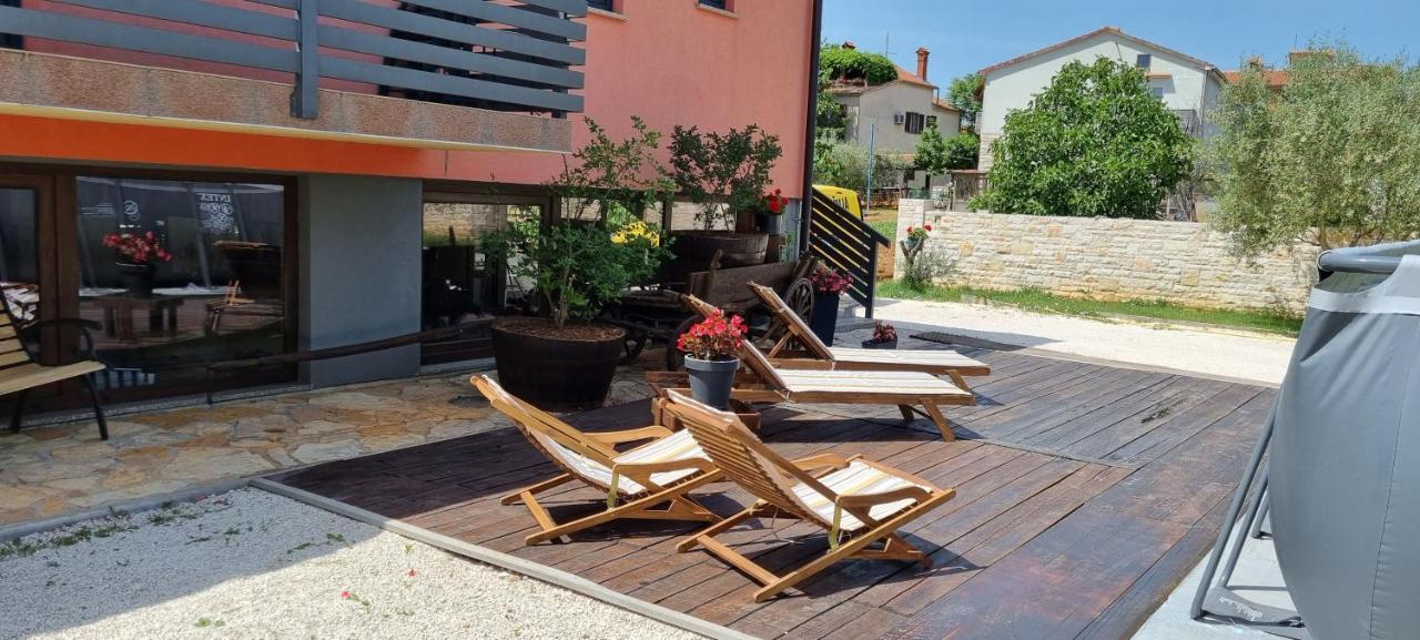 Apartmani Karoca 3 Pula Buitenkant foto